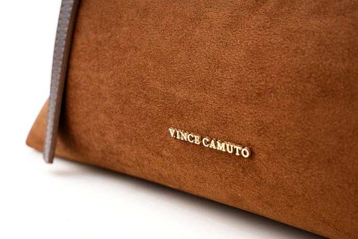 Vince Camuto Bolso Cremona Suede Brown de Polipiel Marrón